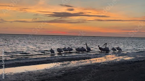 Sonnenuntergang an der Lagune in Walvis Bay