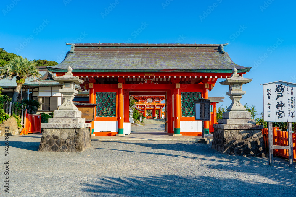 Naklejka premium 鵜戸神宮の神門の風景(日南市)