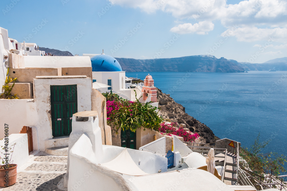 Obraz premium Beautiful views on the island of Santorini. Landscape. 