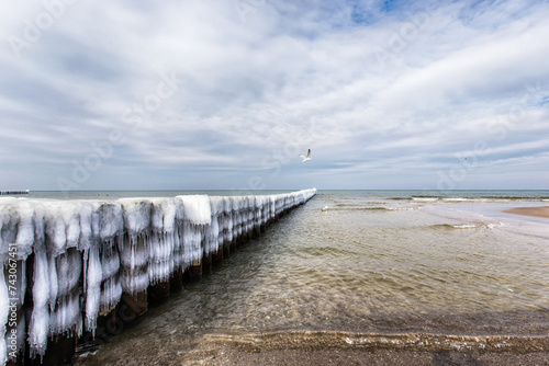Ice covered groynes at the Baltic Sea in the north of Germany © Christian Kaehler