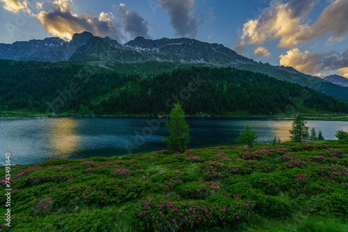 Der Obersee am Staller Sattel im Defereggental, Nationalparks Hohe Tauern, Tirol, Osttirol, Österreich . photo