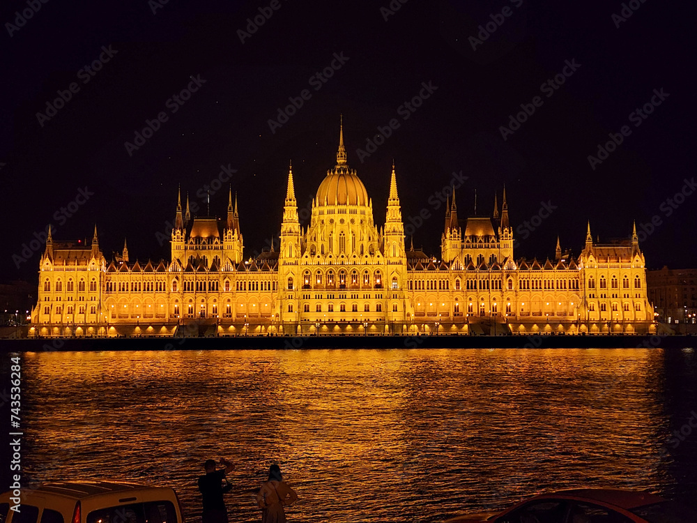 Fototapeta premium hungarian parliament building