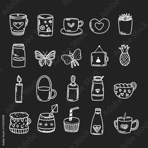 Cute doodle different objects set