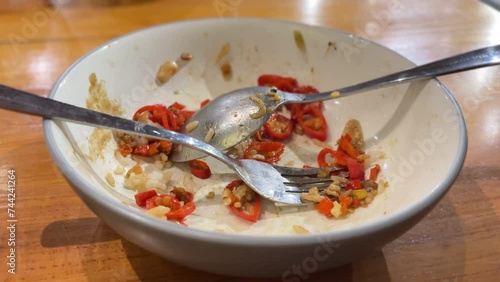 food left on the plate, leftover food after dinner