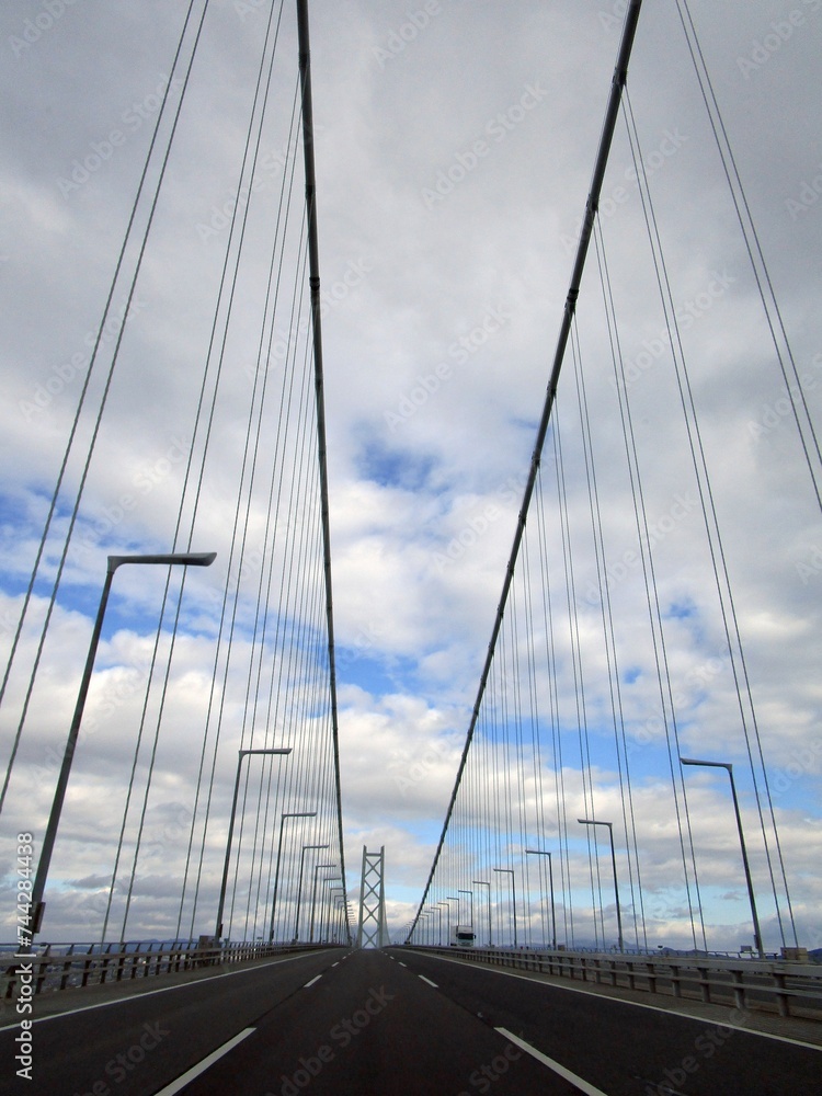 明石海峡大橋の上から見た風景
