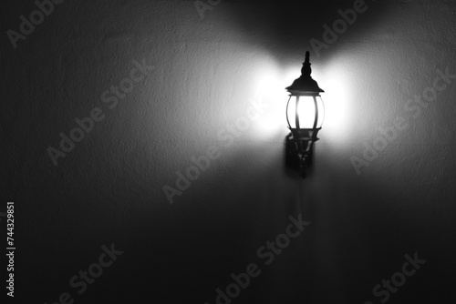 lampara de noche photo