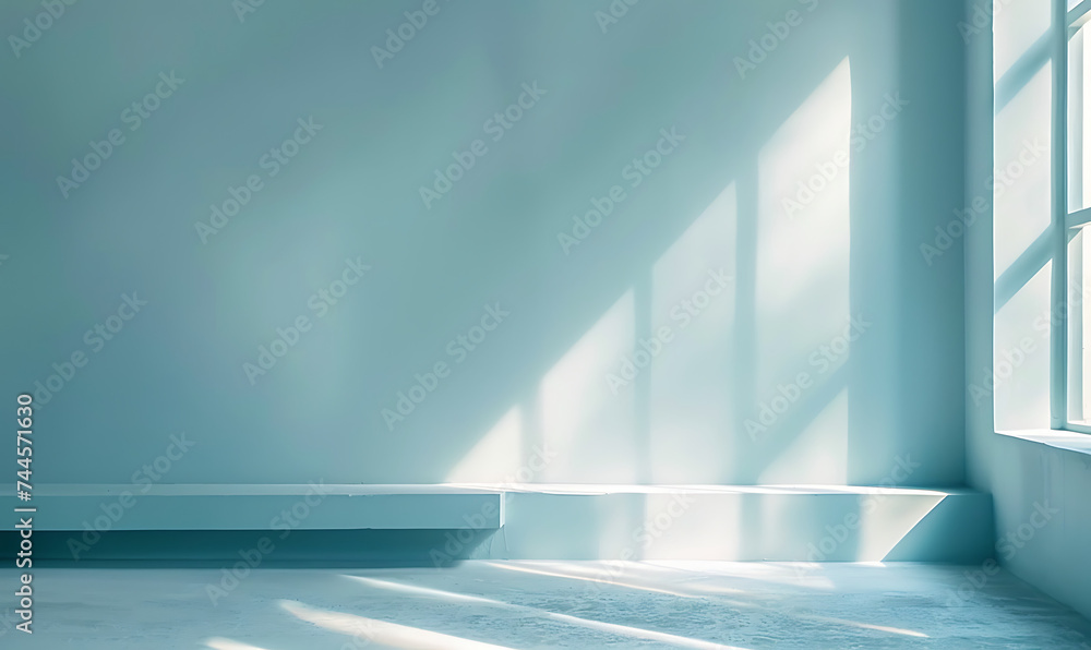 Obraz premium white room with a shelf and a light pouring in in the