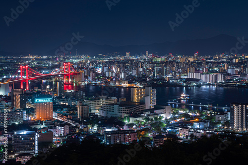 高塔山展望台から望む北九州の夜景 © Kinapi