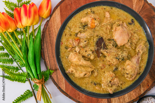 Chicken white Kuruma or Korma made from Indian spices and coconut milk. Also called chicken white korma. Good with rice, chapati and parota.