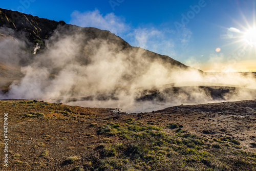 Heißen Quellen und Geysir, Geothermal Park in Hveragerdi Island
