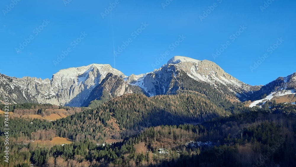 Erhabene Gipfel: Die Majestät der Berge Erhabene Gipfel: Die Majestät der Berge