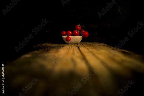 Pomodoro di Pachino: fresh, beautiful Italian tomato photo