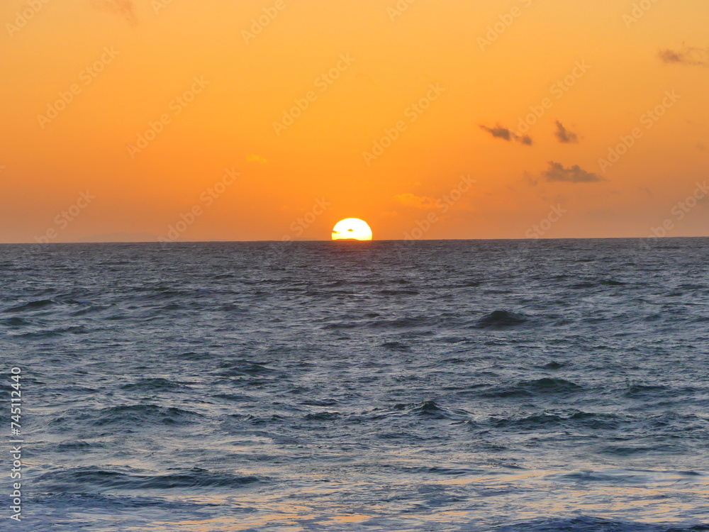 Coucher de soleil sur la mer