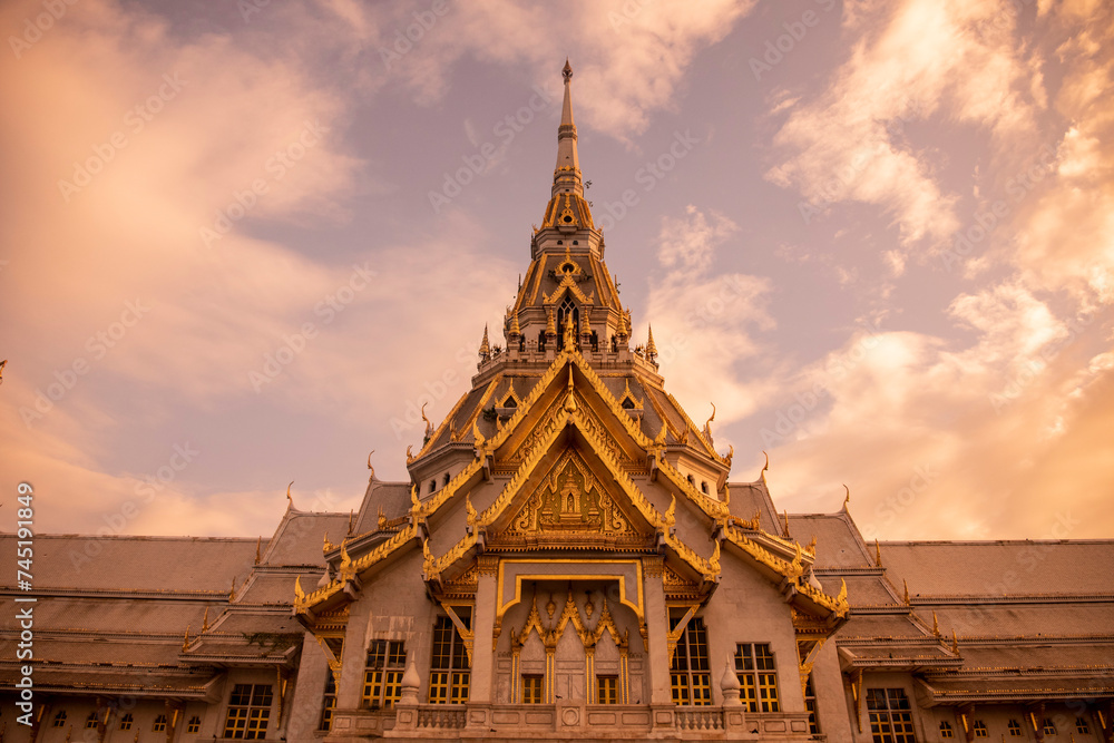 Fototapeta premium THAILAND CHACHOENGSAO WAT SOTHON WARARAM WORAWIHAN