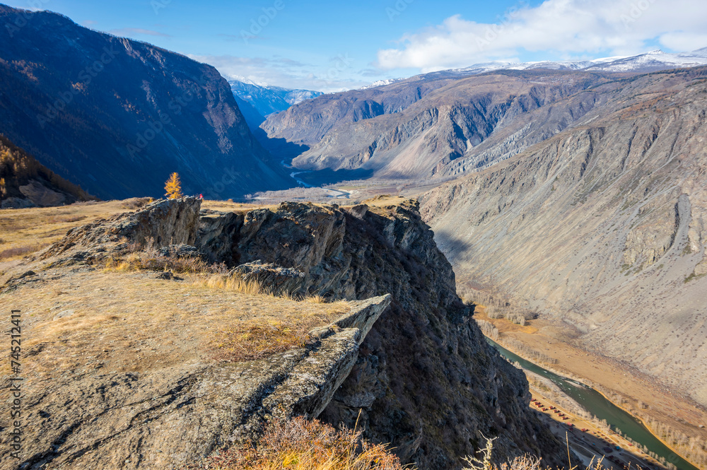View of Chulyshman valley in Altay mountains in the autumn