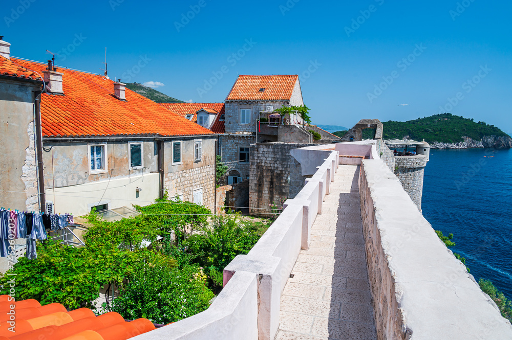 Obraz premium Townscape of Dubrovnik from the City Walls