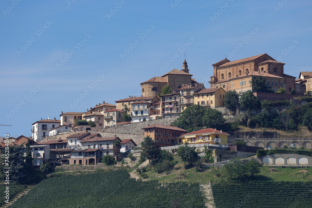 Fototapeta premium piedmontese village La Morra on top of a hill