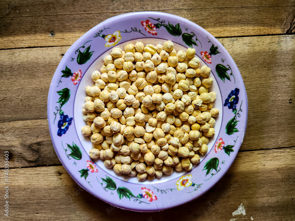 Chickpeas or garbanzo (Cicer arietinum). kacang arab Chickpeas or garbanzo (Cicer arietinum). kacang arab