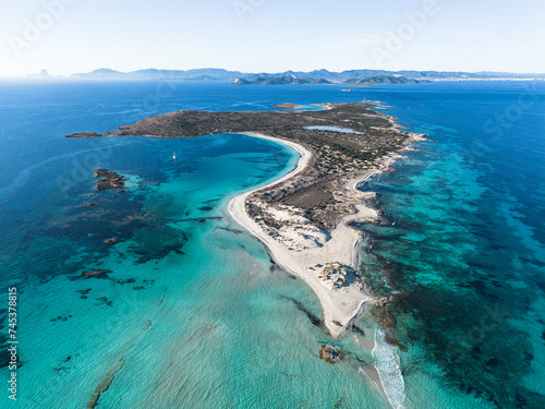 Foto Espalmador island at Formentera bay