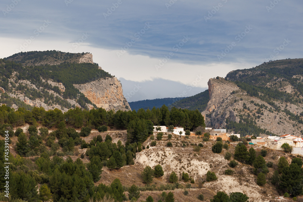 Paisaje en dia nublado con el Barranc del Cint de Alcoi, España
