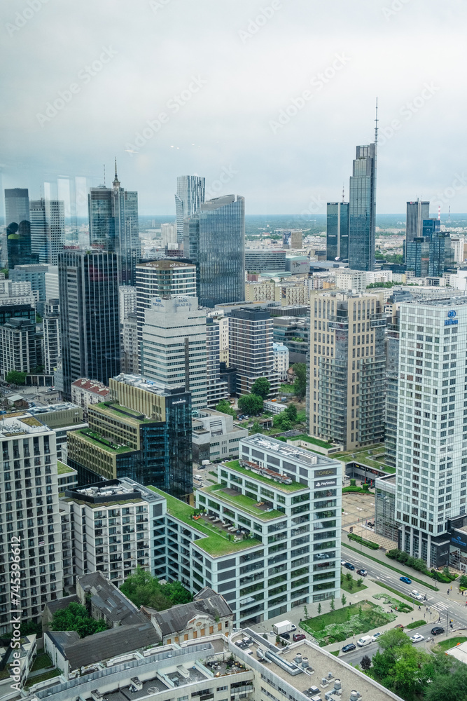 Obraz premium Stunning aerial view of Warsaw's skyscrapers.