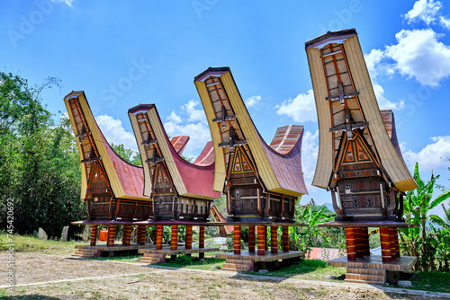 Sulawesi - Architektur der Torajas photo