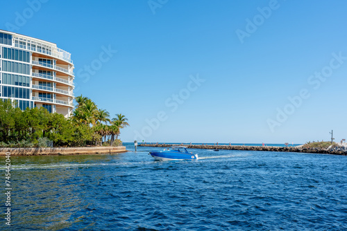 Boca Raton Inlet, Florida