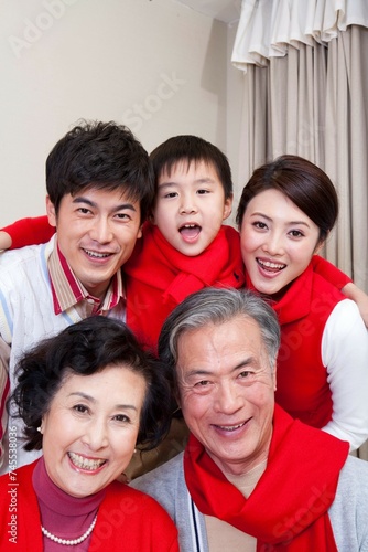 Family life with traditional Chinese style © Best View Stock