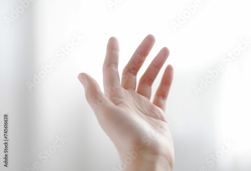 hands on white background © SELLY