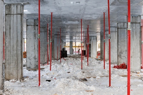 Photography the construction site of an apartment building in the winter from a height