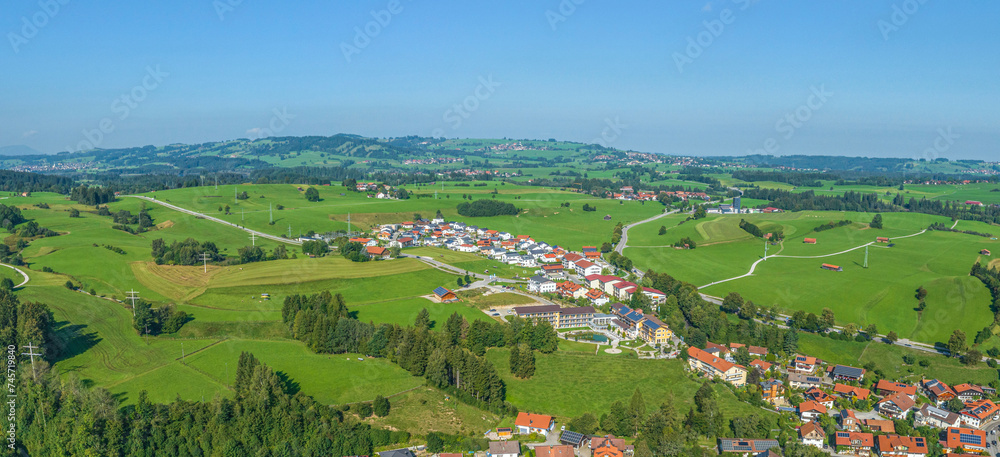 Die Region um Nesselwang im bayerisch-schwäbischen Ostallgäu im Luftbild