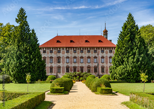 Palace with beautiful garden in Libochovice