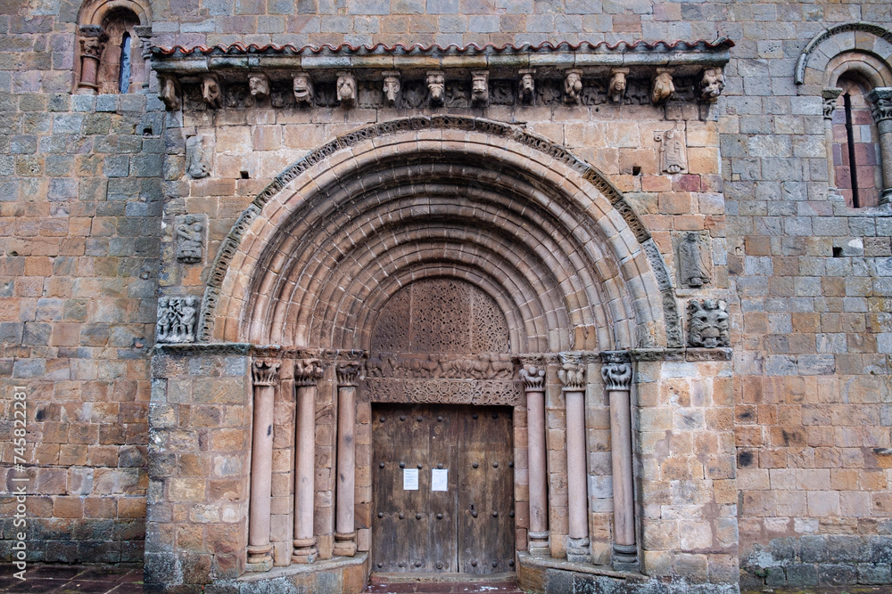 collegiate church of San Pedro de Cervatos, flared cover, Romanesque, Cervatos, municipality of Campoo de Enmedio, Cantabria, Spain collegiate church of San Pedro de Cervatos, flared cover, Romanesque, Cervatos, municipality of Campoo de Enmedio, Cantabria, Spain