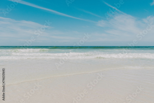 Fototapeta Naklejka Na Ścianę i Meble -  Blue Skies in Panama City Beach