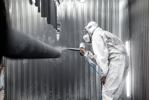 spraypainter at work