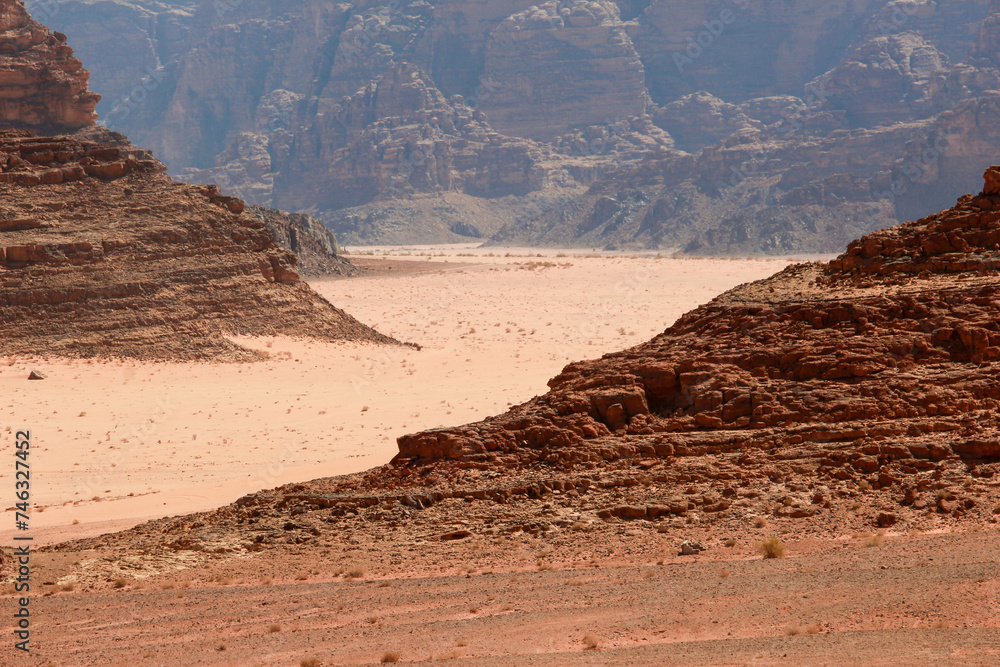 Fototapeta premium wadi rum desert country. the fascinating arid and desert landscape of Wadi Rum, Jordan