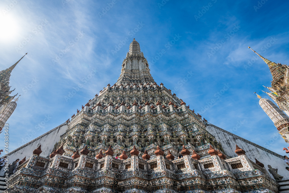 Wat Arun Ratchawararam Ratchawaramahawihan, Bangkok, Thailand