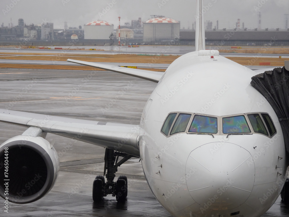 羽田空港の搭乗準備の飛行機の様子 羽田空港の搭乗準備の飛行機の様子