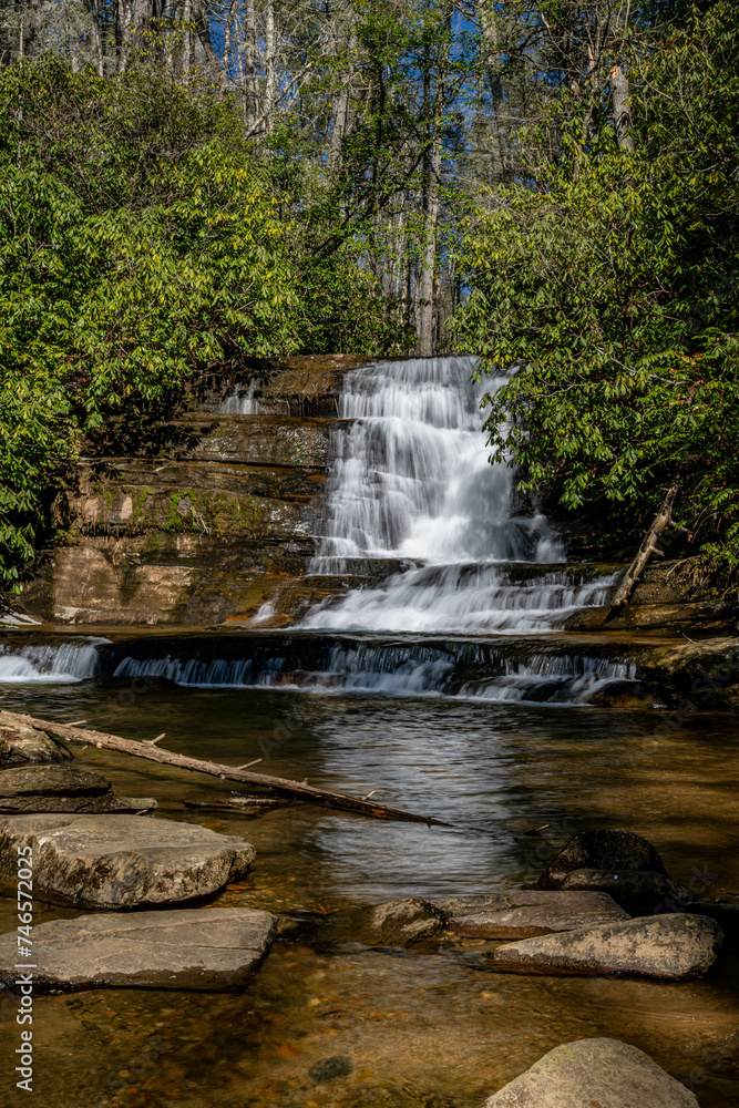stonewall falls
