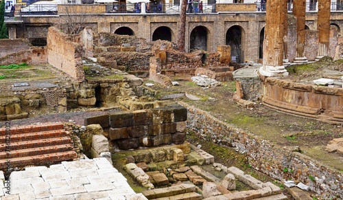 Tableau sur toile The place where Julius Caesar was assassinated in the Largo di Torre Argentina,