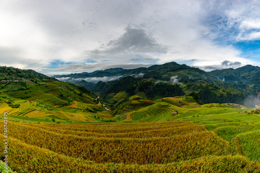 Rice fields on terraced of Mu Cang Chai, YenBai, Vietnam. Rice fields on terraced of Mu Cang Chai, YenBai, Vietnam.