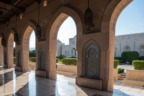 Sultan Qaboos Mosque, Oman, ancient fortresses, cities of Arabia, sights of Oman © Leo Viktorov