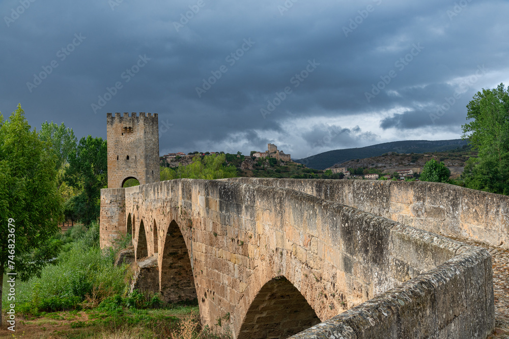 Frías Medieval Bridge, 13th Century Gothic Style, Ebro River, Frías Medieval Town, Historic Artistic Grouping, Las Merindades, Burgos, Castilla y León, Spain, Europe