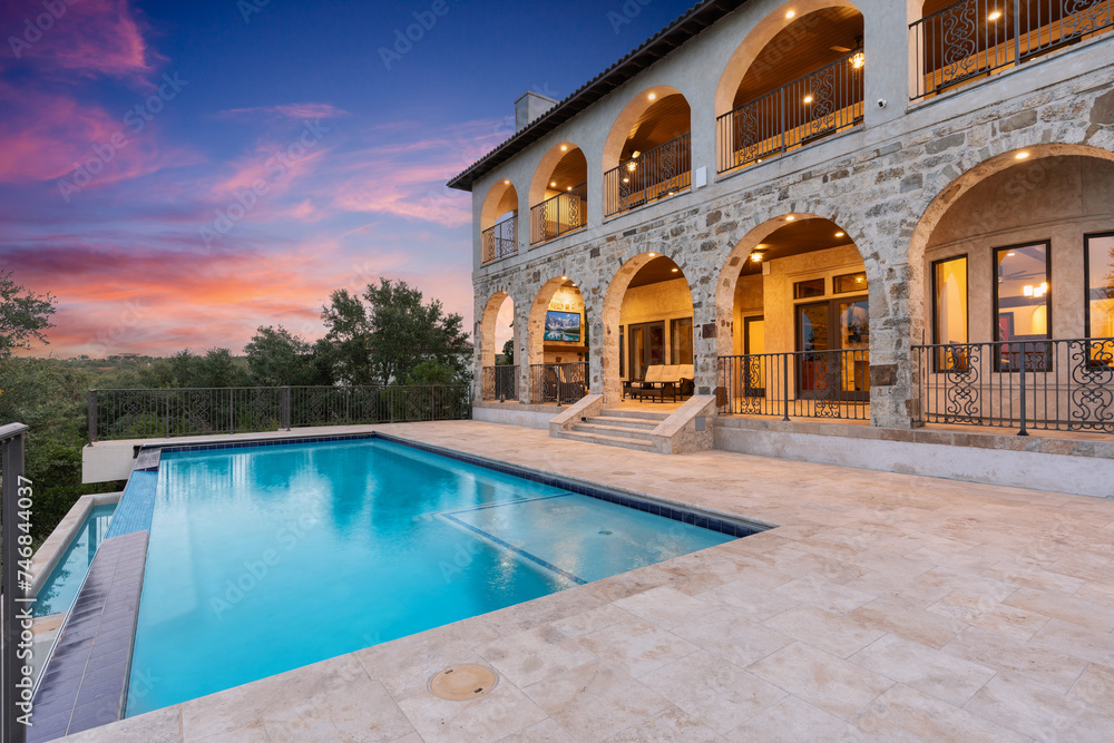 Fototapeta premium swimming pool in the night