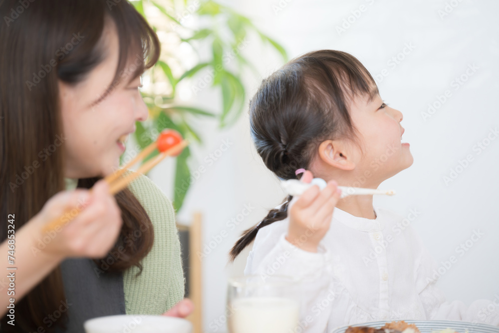 Children who have trouble with likes and dislikes at meals Children who have trouble with picky eaters Children who have trouble with likes and dislikes at meals Children who have trouble with picky eaters
