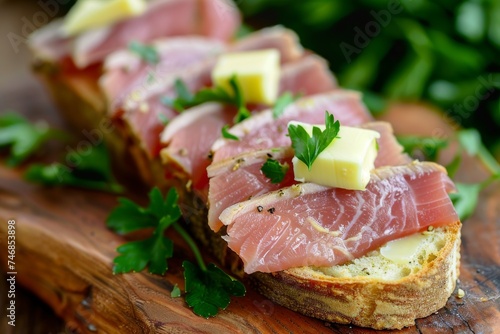 Tuna bread with butter and parsley