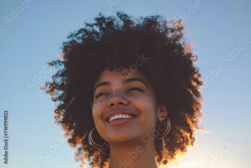 Beautiful young woman portrait with the early morning light © JuanM