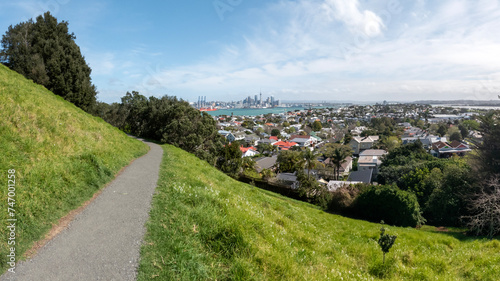 Devonport and Mount Victoria: Auckland's coastal charm & iconic summit, scenic walk with breathtaking views © nomadkate
