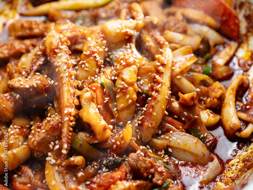 Stir fried spicy vegetable octopus 