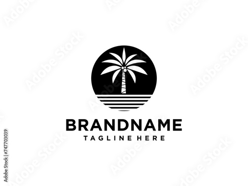 Fototapeta Naklejka Na Ścianę i Meble -  palm tree logo vector icon illustration